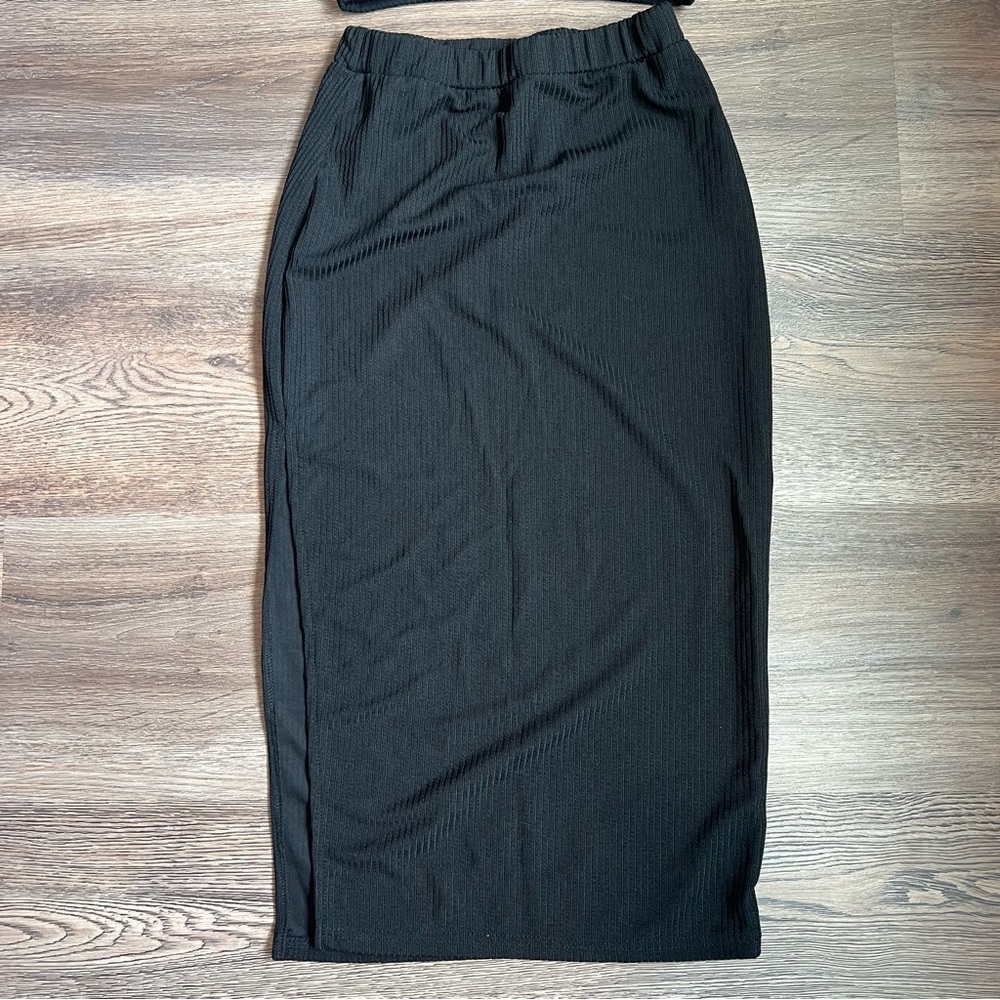 Shein Black Top and Skirt Set - Picture 5 of 9